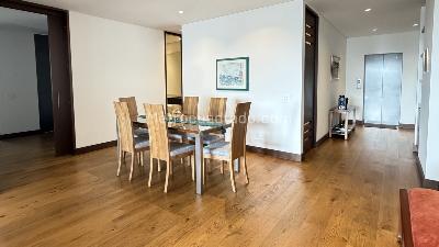 Apartamento de 3 alcobas en venta en Los Rosales, Bogotá, 173 m² · foto 2 de 20