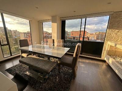 Apartamento de 3 alcobas en venta en San Patricio, Bogotá, 128 m² · foto 2 de 12