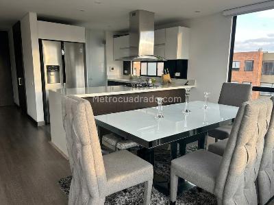 Apartamento de 3 alcobas en venta en San Patricio, Bogotá, 128 m² · foto 4 de 12