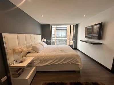 Apartamento de 3 alcobas en venta en San Patricio, Bogotá, 128 m² · foto 8 de 12