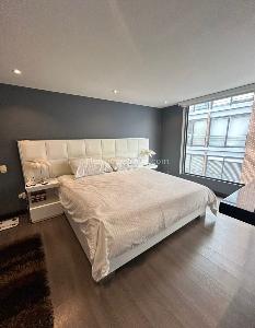Apartamento de 3 alcobas en venta en San Patricio, Bogotá, 128 m² · foto 9 de 12