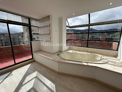 Apartamento de 5 alcobas en venta en San Patricio, Bogotá, 378 m² · foto 16 de 20