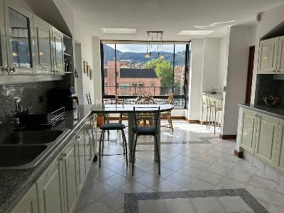 Apartamento de 5 alcobas en venta en San Patricio, Bogotá, 378 m² · foto 9 de 20
