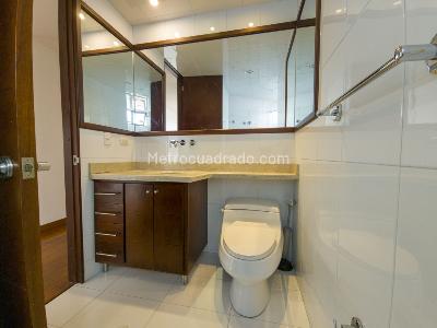 Apartamento en venta en Los Rosales, Bogotá · foto 12 de 13