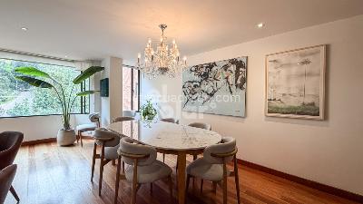Apartamento de 3 alcobas en venta en Los Rosales, Bogotá, 177 m² · foto 2 de 11