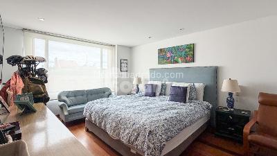 Apartamento de 3 alcobas en venta en Los Rosales, Bogotá, 177 m² · foto 9 de 11