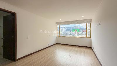 Apartamento de 3 alcobas en venta en Chico Norte, Bogotá, 400 m² · foto 12 de 13