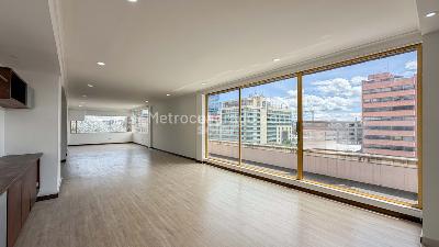 Apartamento de 3 alcobas en venta en Chico Norte, Bogotá, 400 m² · foto 4 de 13