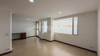 Apartamento de 3 alcobas en venta en Chico Norte, Bogotá, 400 m² · foto 5 de 13
