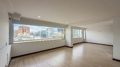 Apartamento de 3 alcobas en venta en Chico Norte, Bogotá, 400 m² · foto 7 de 13