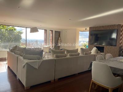 Apartamento de 3 alcobas en venta en Los Rosales, Bogotá, 150 m² · foto 2 de 11