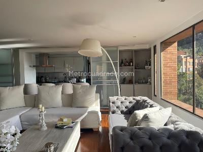 Apartamento de 3 alcobas en venta en Los Rosales, Bogotá, 150 m² · foto 4 de 11