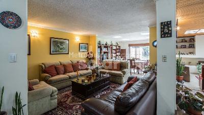 Casa en venta en Niza, Bogotá · foto 2 de 16