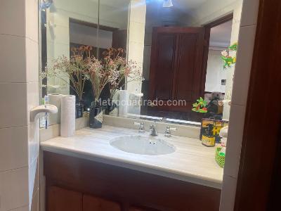 Apartamento en venta en Los Rosales, Bogotá · foto 9 de 20