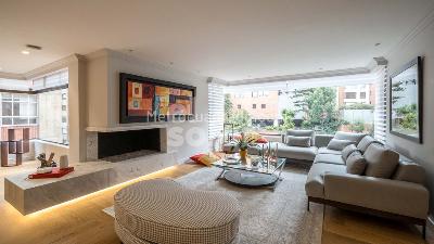 Apartamento de 2 alcobas en venta en Rosales Bajo, Bogotá, 194 m² · foto 2 de 11