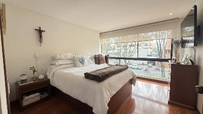 Apartamento de 3 alcobas en venta en Chico, Bogotá, 133 m² · foto 10 de 12