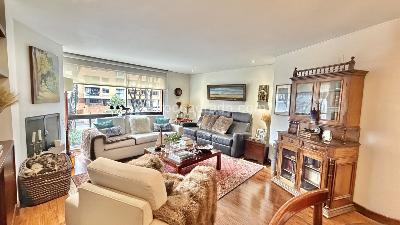 Apartamento de 3 alcobas en venta en Chico, Bogotá, 133 m² · foto 1 de 12