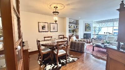 Apartamento de 3 alcobas en venta en Chico, Bogotá, 133 m² · foto 3 de 12