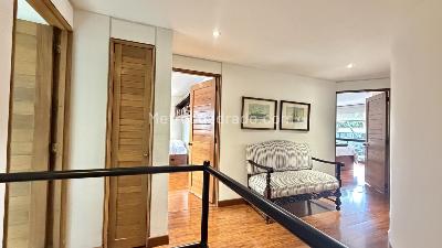 Apartamento de 3 alcobas en venta en Chico, Bogotá, 133 m² · foto 6 de 12
