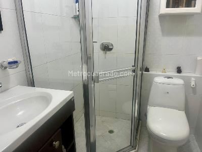 Casa de 5 alcobas en venta en Santa Paula, Bogotá, 191 m² · foto 8 de 13