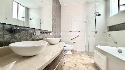 Apartamento de 3 alcobas en venta en Chico Reservado, Bogotá, 242 m² · foto 11 de 20