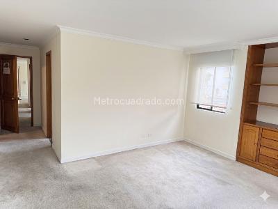 Apartamento de 3 alcobas en venta en San Patricio, Bogotá, 147 m² · foto 3 de 12