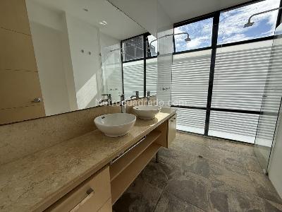 Apartamento de 3 alcobas en venta en El Virrey Ultima Etapa, Bogotá, 181 m² · foto 10 de 16