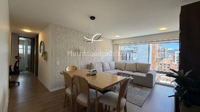 Apartamento de 3 alcobas en venta en Cedritos, Bogotá, 90 m² · foto 2 de 12