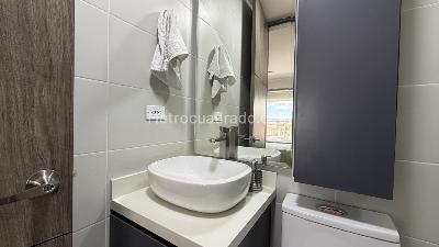 Apartamento de 3 alcobas en venta en Cedritos, Bogotá, 90 m² · foto 8 de 12
