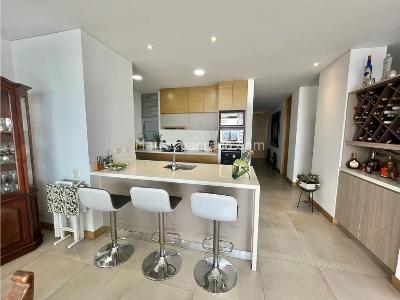 Apartamento de 3 alcobas en venta en Santa Monica Residencial, Cali, 162 m² · foto 8 de 14