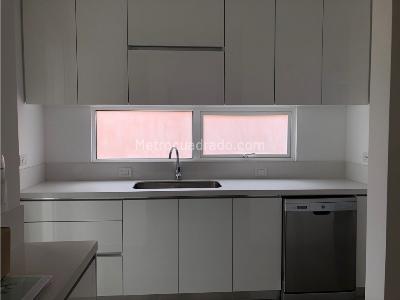 Apartamento de 3 alcobas en venta en Santa Teresita, Cali, 212 m² · foto 13 de 20