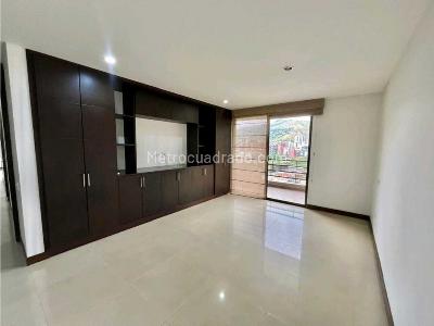 Apartamento de 3 alcobas en venta en Aguacatal, Cali, 177 m² · foto 19 de 20