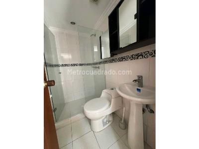 Apartamento de 3 alcobas en venta en Centenario, Cali, 152 m² · foto 16 de 17
