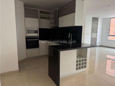 Apartamento en venta en Normandia, Cali · foto 2 de 9
