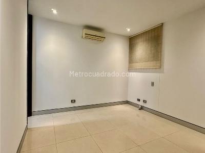 Apartamento de 3 alcobas en venta en Normandia, Cali, 212 m² · foto 9 de 14