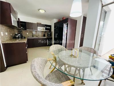 Casa de 3 alcobas en venta en Aguacatal, Cali, 270 m² · foto 13 de 20