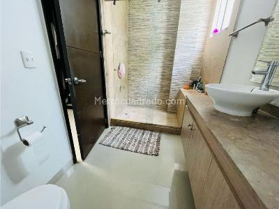 Casa de 3 alcobas en venta en Aguacatal, Cali, 270 m² · foto 19 de 20