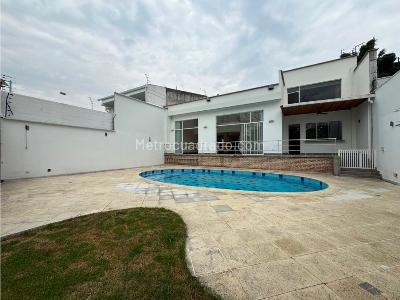 Casa de 4 alcobas en venta en Cristales, Cali, 520 m² · foto 6 de 20