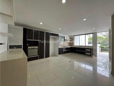 Casa de 4 alcobas en venta en Cristales, Cali, 520 m² · foto 12 de 20