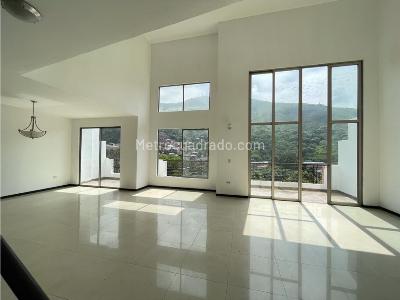 Casa de 3 alcobas en venta en Aguacatal, Cali, 270 m² · foto 4 de 13