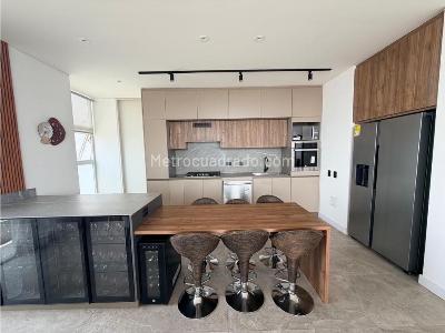 Apartamento de 3 alcobas en venta en Santa Monica Residencial, Cali, 179 m² · foto 15 de 20