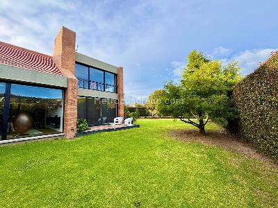 Casa de 4 alcobas en venta en Hacienda Fontanar, Chía, 350 m² · foto 11 de 20