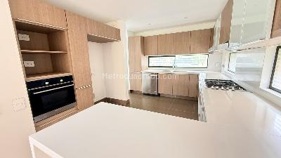 Casa de 4 alcobas en venta en Hacienda Fontanar, Chía, 443 m² · foto 9 de 20