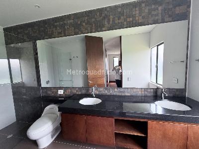 Casa de 5 alcobas en venta en Hacienda Fontanar, Chía, 1252 m² · foto 10 de 19