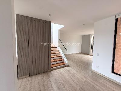Casa de 3 alcobas en arriendo en Hacienda Fontanar, Chía, 360 m² · foto 5 de 17