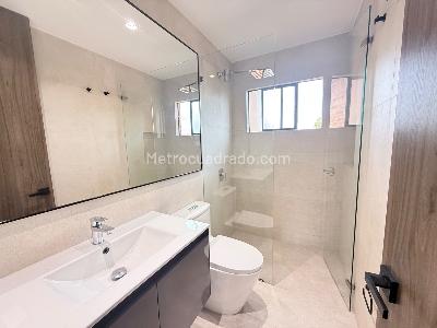 Casa de 3 alcobas en arriendo en Hacienda Fontanar, Chía, 360 m² · foto 16 de 17
