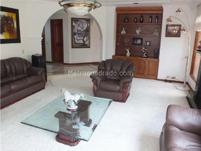 Casa de 5 alcobas en venta en San Jose De Bavaria, Bogotá, 550 m² · foto 10 de 19
