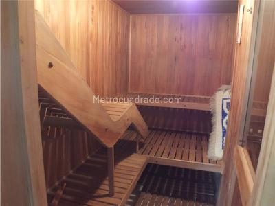 Casa de 5 alcobas en venta en San Jose De Bavaria, Bogotá, 550 m² · foto 16 de 19