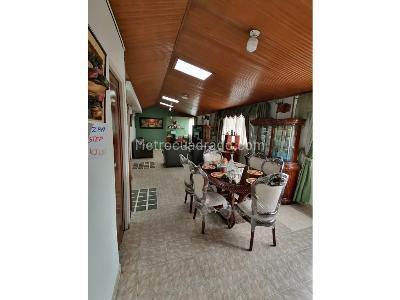 Casa de 5 alcobas en venta en Santa Helenita, Bogotá, 105 m² · foto 4 de 7