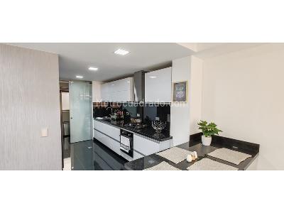 Apartamento en venta en Chico Navarra, Bogotá · foto 10 de 20